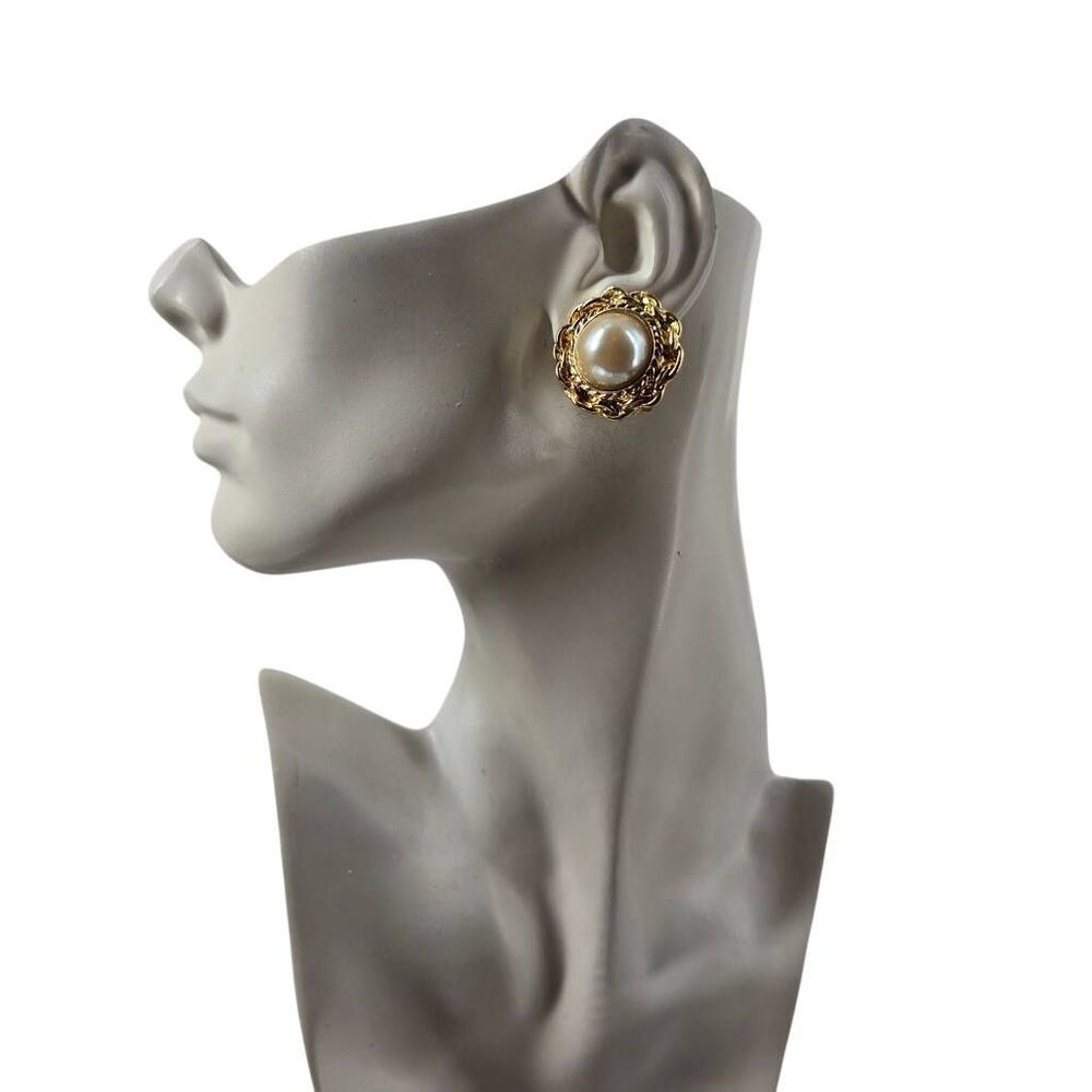 Vintage Faux Pearl Gold Tone Rope Clip-On Earrings | 1.25"